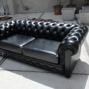 Sofa en cuero 100% vacuno modelo Chesterfield
