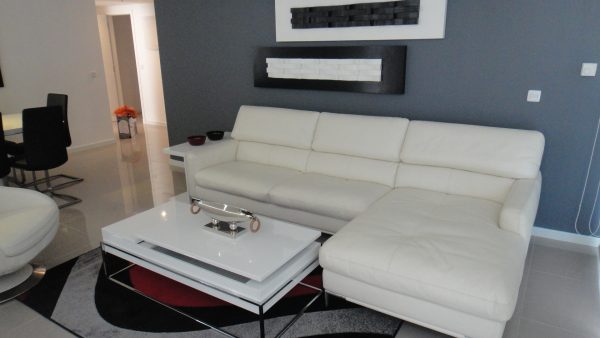 Sofa en cuero modelo Alex